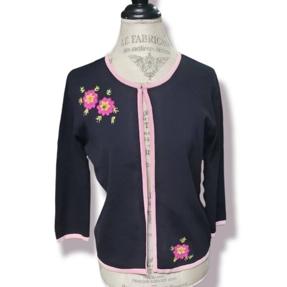 Vintage Joseph A 3/4 Sleeve Single Button Cardigan Black with Floral Embroidery - Picture 2 of 7